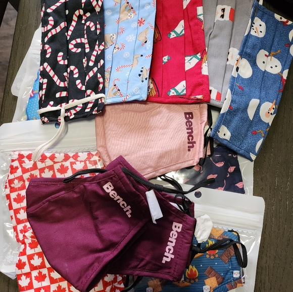 Assorted masks lot - Picture 3 of 3